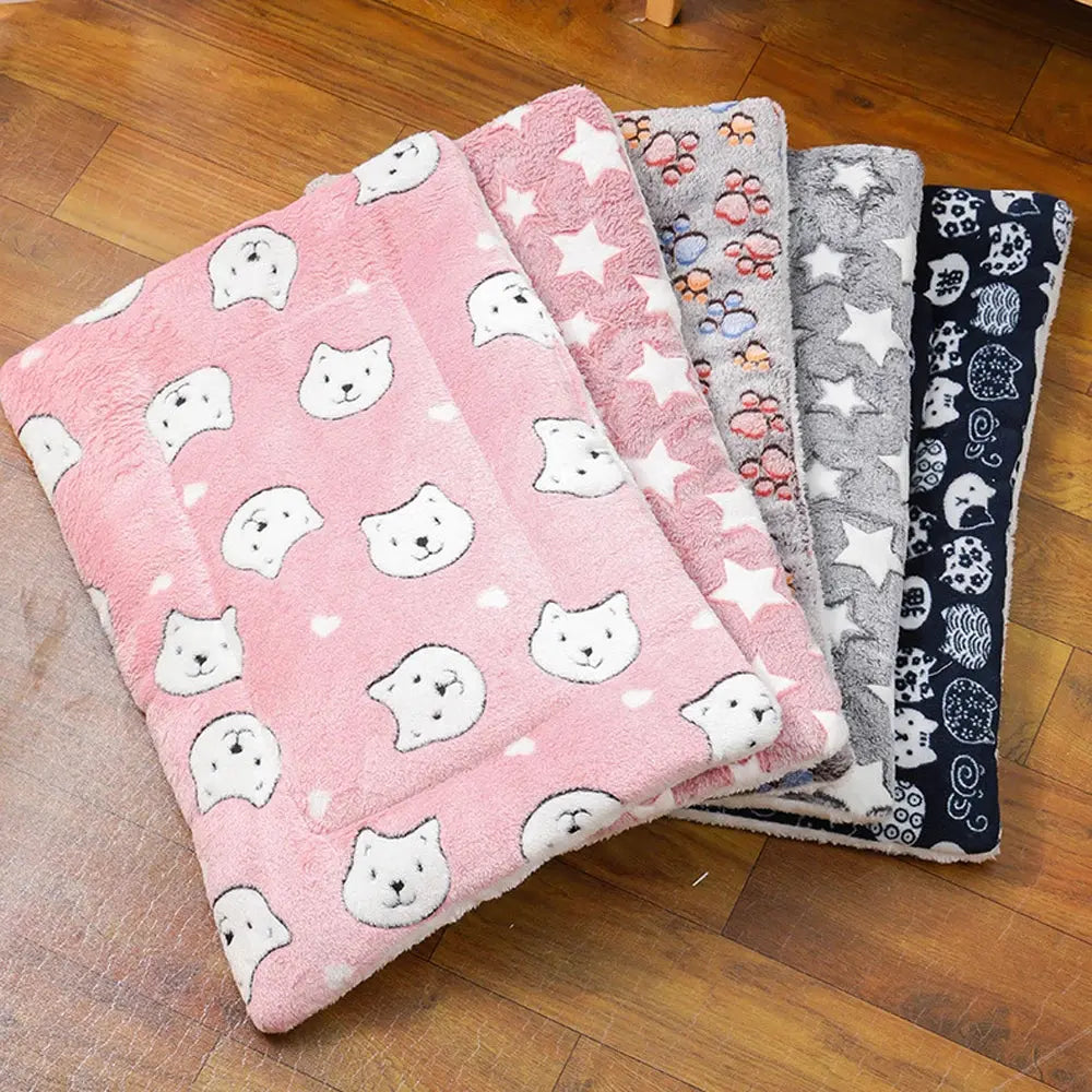 Autumn/Winter Soft Pet Bed – Thick, Elastic and Super Snuggly Sleeping Mat ShopTrend MF