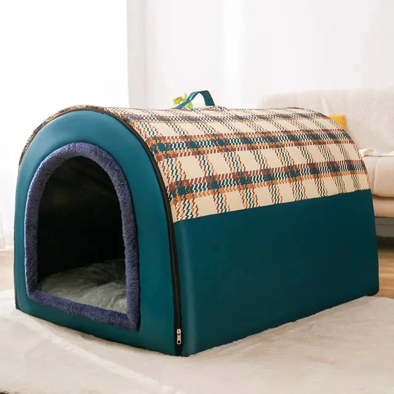Enclosed Winter Dog House – Large and Cosy Kennel for All Seasons ShopTrend MF